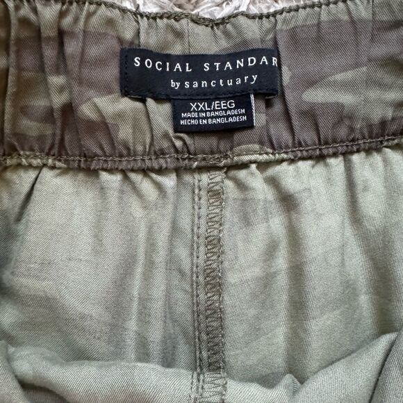 Social Standard by Sanctuary Sage Camo Soft Pull On Short Size XXL - Picture 9 of 10